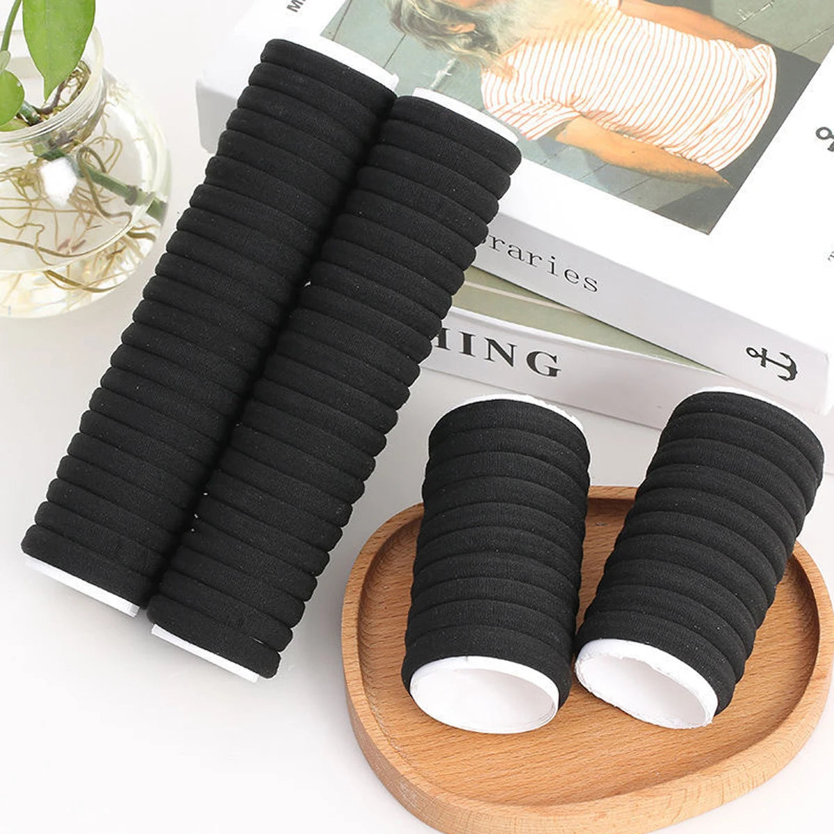 Black & White High-Elasticity Hair Bands — 50/100-Piece Rubber Band Hair Ties for Women