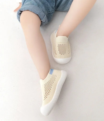 Toddler Breathable Knitted Slip-On Sneakers — Soft Non-Slip School Casual Shoes for Boys & Girls