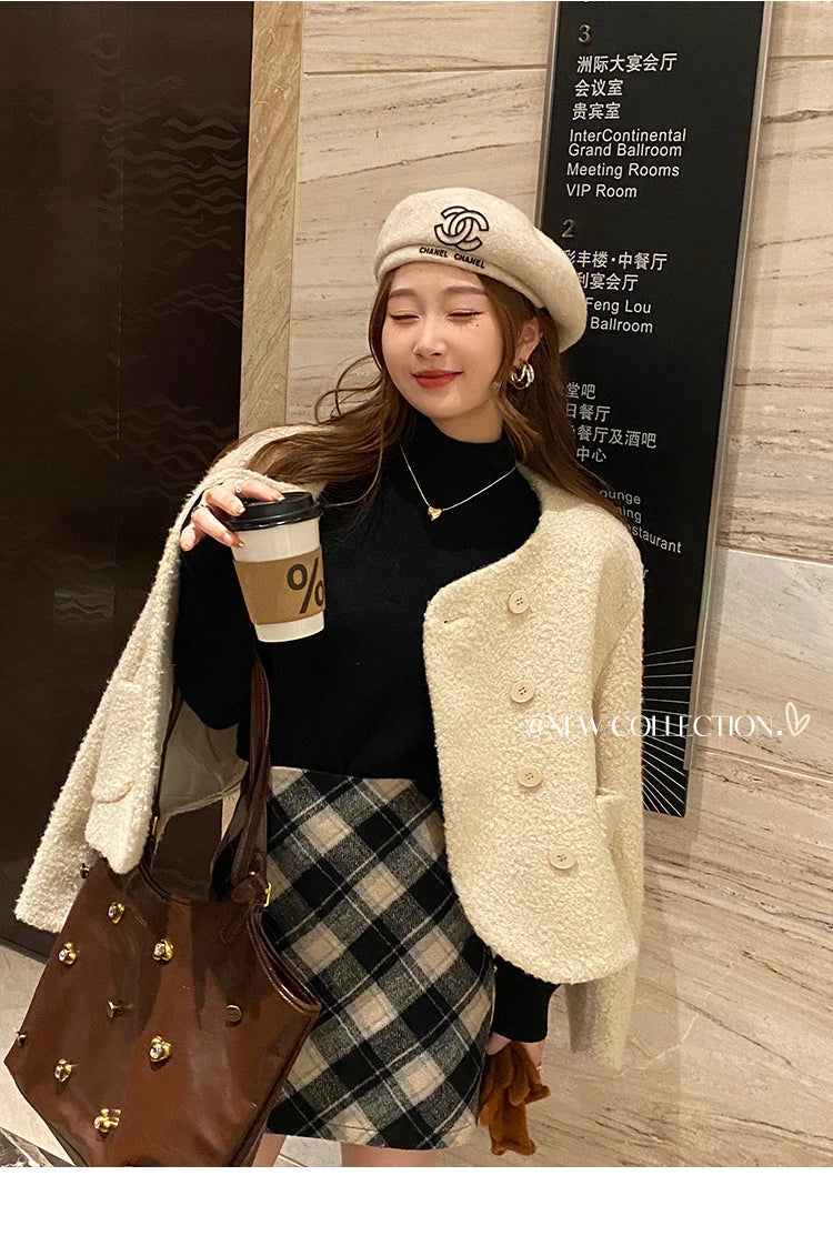 Women's Retro Turtleneck Sweater — Velvet-Lined Thermal Knit Pullover