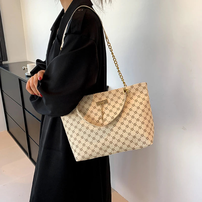 Soft Leather Large Capacity Tote Bag — Textured Shoulder Handbag with Hanging Accessories for Women