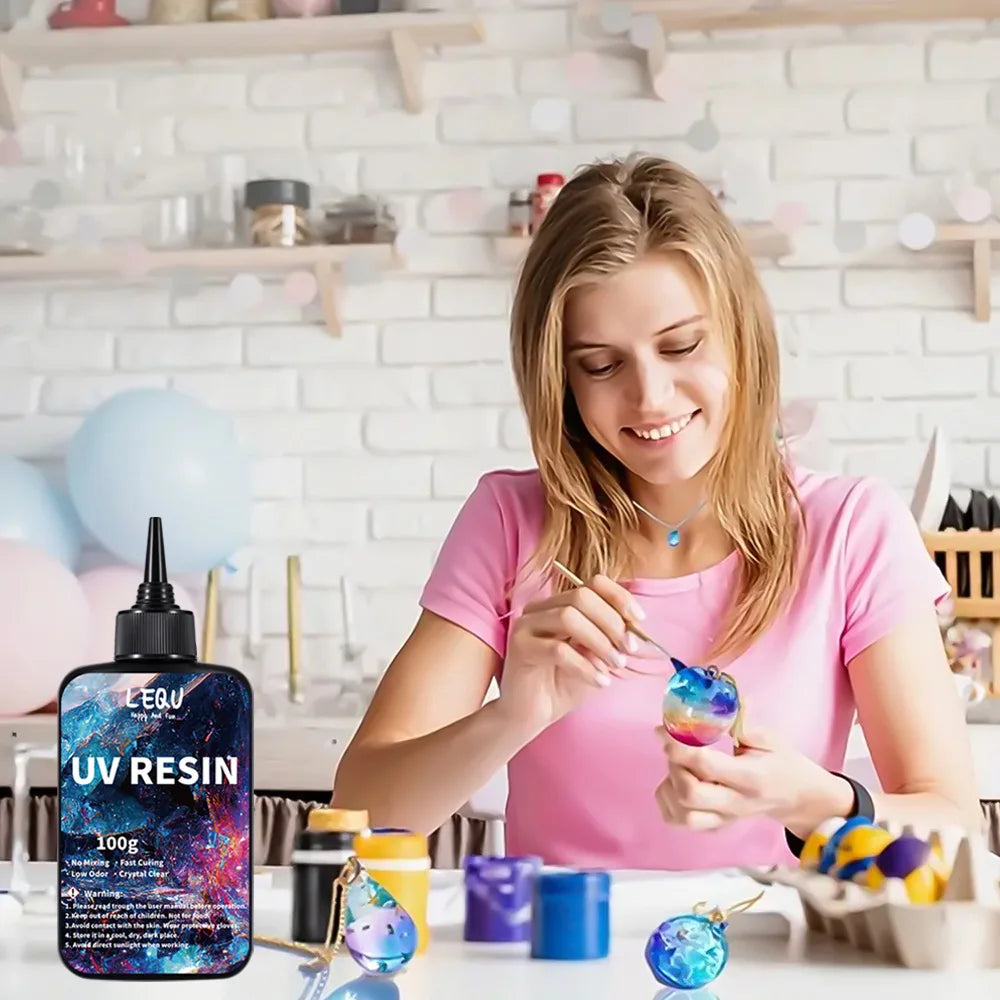 Crystal Clear DIY UV Resin — Hard UV-Curable Epoxy Resin for Crafts & Jewelry Making (100g / 300g / 500g)