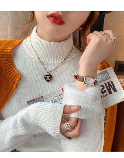 Women's Retro Turtleneck Sweater — Velvet-Lined Thermal Knit Pullover