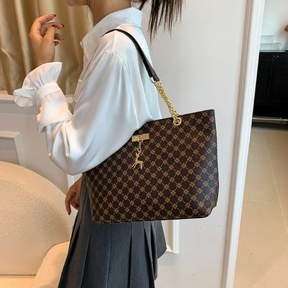 Soft Leather Large Capacity Tote Bag — Textured Shoulder Handbag with Hanging Accessories for Women