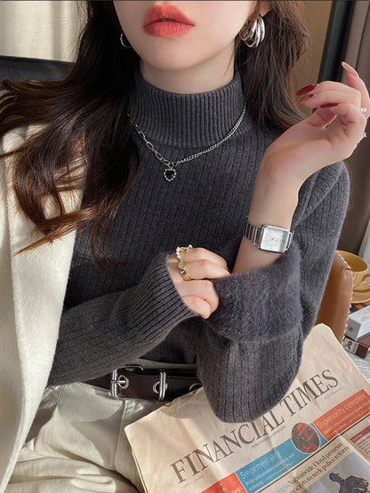 Women's Retro Turtleneck Sweater — Velvet-Lined Thermal Knit Pullover
