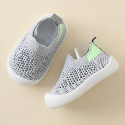 Toddler Breathable Knitted Slip-On Sneakers — Soft Non-Slip School Casual Shoes for Boys & Girls