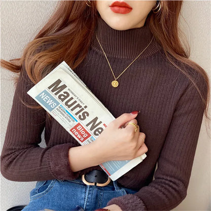 Women's Retro Turtleneck Sweater — Velvet-Lined Thermal Knit Pullover