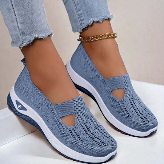 Women's Breathable Non-Slip Walking Flat Shoes — Soft Sole Casual Shoes for Middle-Aged & Elderly Women